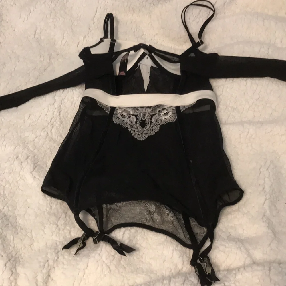 NWOT VS basque - Picture 3 of 4